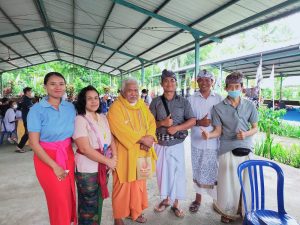 Aktivis Pasraman Seruling Dewata bersama Ki Nantra, Sesepuh Perguruan di Pasraman Seruling Dewata